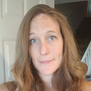 Meet your Posher, Maegan